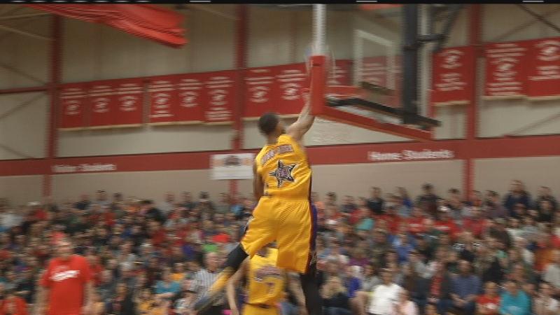 Harlem Wizards Put on a Show at Flambeau High School